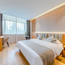 轻住酒店(青岛海尔工业园株洲路店)