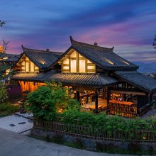 在盛年·月圆客栈(李庄古镇店)