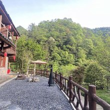 张家界柳叶溪古村落民宿