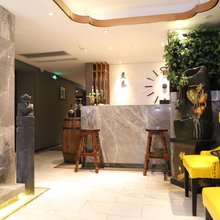至泰酒店(西安龙首原地铁站店)