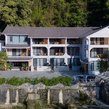 梵净山楠溪居江景观山民宿(梵净山东门店)