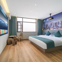 蓝韵精品酒店(驻马店玖隆茂店)