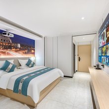 逸米酒店(广州花都融创文旅城店)