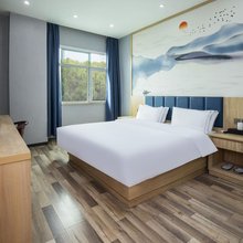 清沐酒店(句容御湖新天地店)