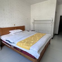 腾皇阁公寓