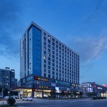 保羅力維斯酒店(万家丽广场芙蓉区政府地铁站店)