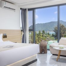 Here那山·那海冲浪海景民宿(三亚蜈支洲岛后海湾店)