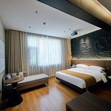 回见酒店(应天门天堂明堂景区店)