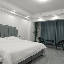南召阳光公寓酒店