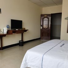 鑫隆商务公寓(竹料地铁站店)