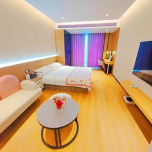 来客海景智能影院公寓(兴业万丽海景万平口景区店)
