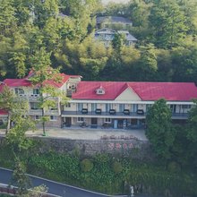 松粮山庄(莫干山景区荫山街换乘处店)