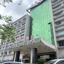 定南龙辉大酒店