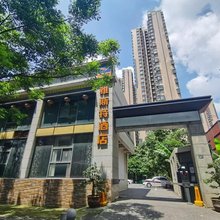 雅斯特酒店(武汉南湖华中农业大学店)