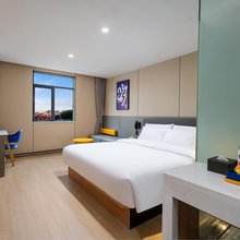 7天优品Premium酒店(西充安汉广场店)