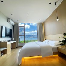 明星印象民宿(澄江抚仙湖店)