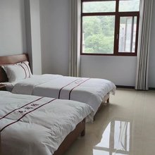 建始泊悦民宿
