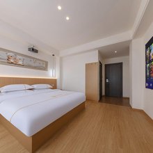 楚雄志远影视酒店(彝海公园店)