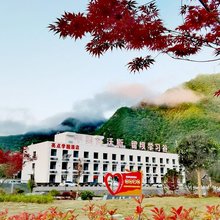 亮点学园酒店