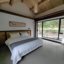 万仙山石筑小院