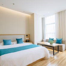 若水秋景酒店(黔南师院万达广场店)