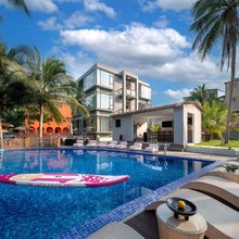 万宁丨玥海居·网红冲浪 Wave Glamping 椰林度假美宿(日月湾店)