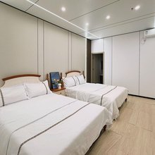 斯楼若彩虹客栈