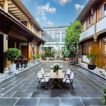 Dream travele·石头也疯狂丨概念智能设计美宿(丽江古城店)