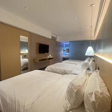 家舍民宿(官鹅沟景区店)