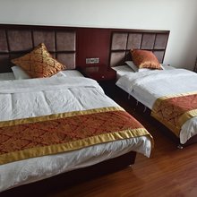 长宁霞光坪农家乐