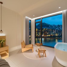 远方·Aurora河景美宿(镇远古城新大桥店)