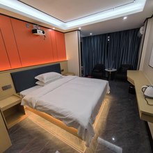 泊居loft民宿(潮州古城人民广场店)