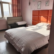 新郑金地宾馆(高坡岩郑州经贸学院店)