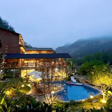 广南山隅桃花源酒店