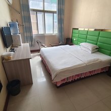 新郑鸿运宾馆(升达大学宝相寺步行街店)