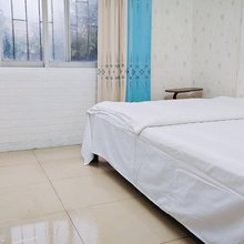 星辰公寓(近盈信广场店)