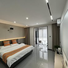 观澜精品民宿(郑州旅游职业学院店)