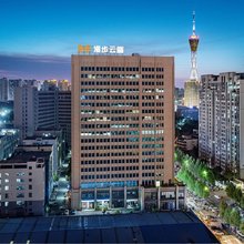 漫步云端电竞酒店(中原福塔店)