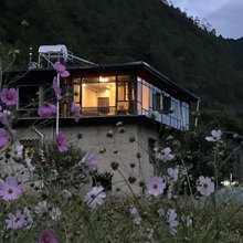 尼汝战友情客栈(七彩瀑布店)