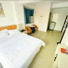睿宝楼公寓(四会天光墟店)