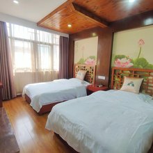 开封鱼跃龙门客栈(清明上河园万岁山武侠城店)