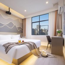 雅逸影院酒店(南昌八一起义纪念馆店)