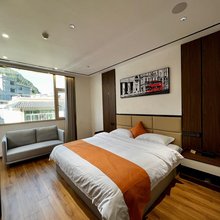 威信天悦民宿(扎西老街店)