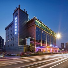 典雅戴斯酒店(重庆巴南九公里轻轨站店)
