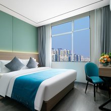 轻住·悦季云景酒店(八一广场一附院店)