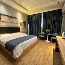 长沙铂漫艺术酒店(树木岭地铁站店)