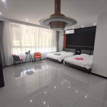 鲨派民宿(梅河口东北不夜城海龙湖店)