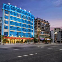 牵君大酒店(黎平体育馆店)