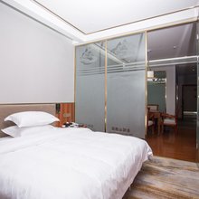 仪陇金城山酒店