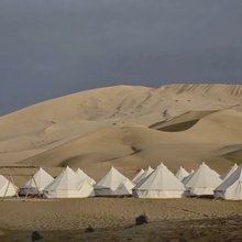 敦煌漫MAN国际沙漠户外露营营地